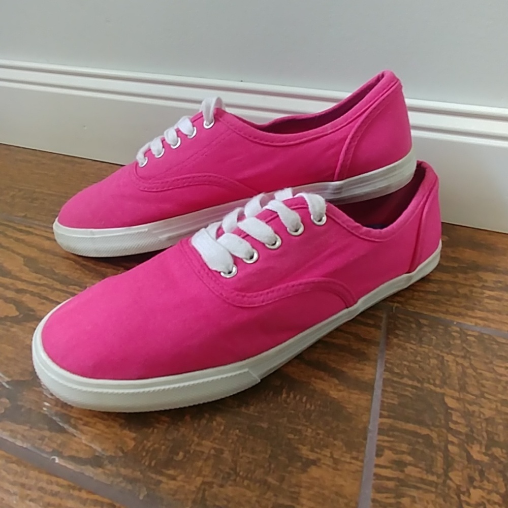 Pink canvas Mossimo shoes